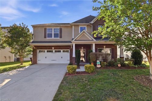 4246 Wedge Dr, Pfafftown, NC, 27040-9820 | Card Image