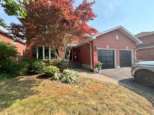 59 Oak Ridge Blvd, Belleville, ON, K8N5W2 | Card Image