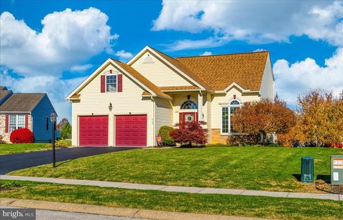 908 Poplar St, HANOVER, PA, 17331-7790 | Card Image