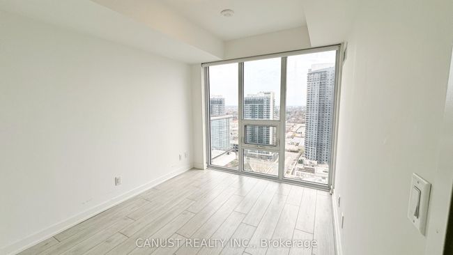 2806 - 2033 Kennedy Rd, Condo with 2 bedrooms, 1 bathrooms and 1 parking in Toronto ON | Image 7