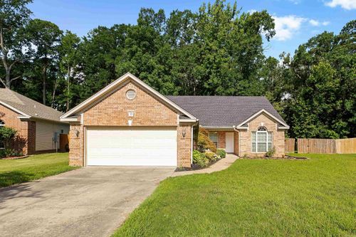 325 Madison Pl, Benton, AR, 72015 | Card Image