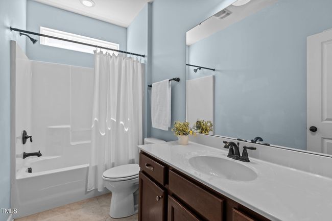 Full Bathroom | Image 24