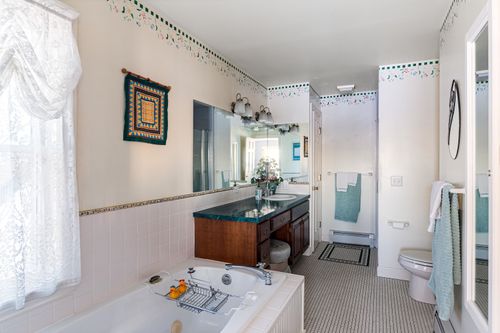 302 Ledge Hill Dr, Georgia, VT, 05478-3031 | Card Image