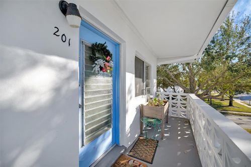 apt-201-8325 112th St, SEMINOLE, FL, 33772-4212 | Card Image