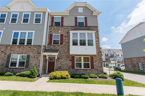 1466 Caymus Ct, Avon, OH, 44011-1271 | Card Image