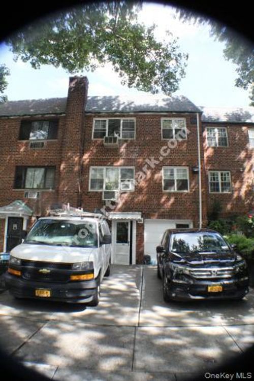 34 24th St, Astoria, NY, 11106-4449 | Card Image