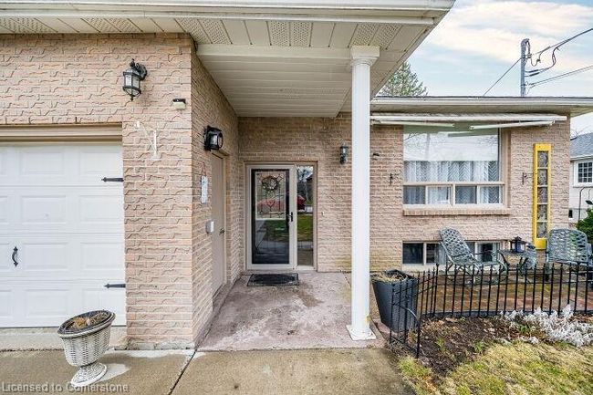 136 Patterson St, House other with 5 bedrooms, 2 bathrooms and 6 parking in Beeton ON | Image 6