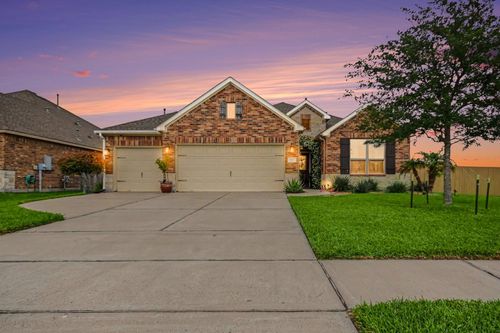 902 White Willow Dr, Texas City, TX, 77590-1424 | Card Image