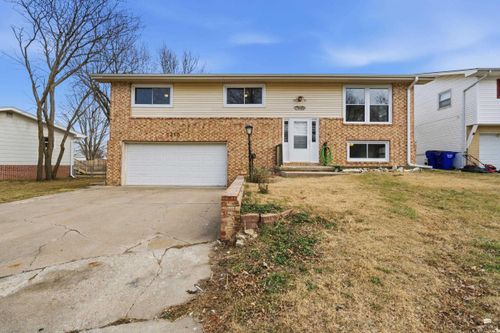 1215 Highland Dr, Junction City, KS, 66441-4122 | Card Image