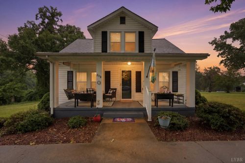 208 Prospect Rd, Hurt, VA, 24563-2045 | Card Image