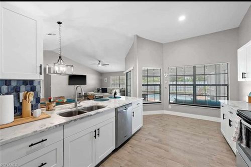 2206 4th St, Cape Coral, FL, 33990-1413 | Card Image
