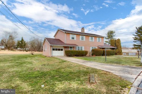 925-923 Spring Cir, MECHANICSBURG, PA, 17055-4055 | Card Image