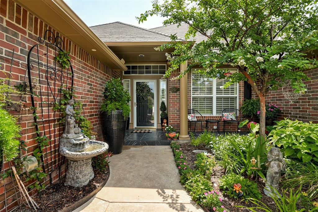 Farmington Way, Edmond, OK 73012