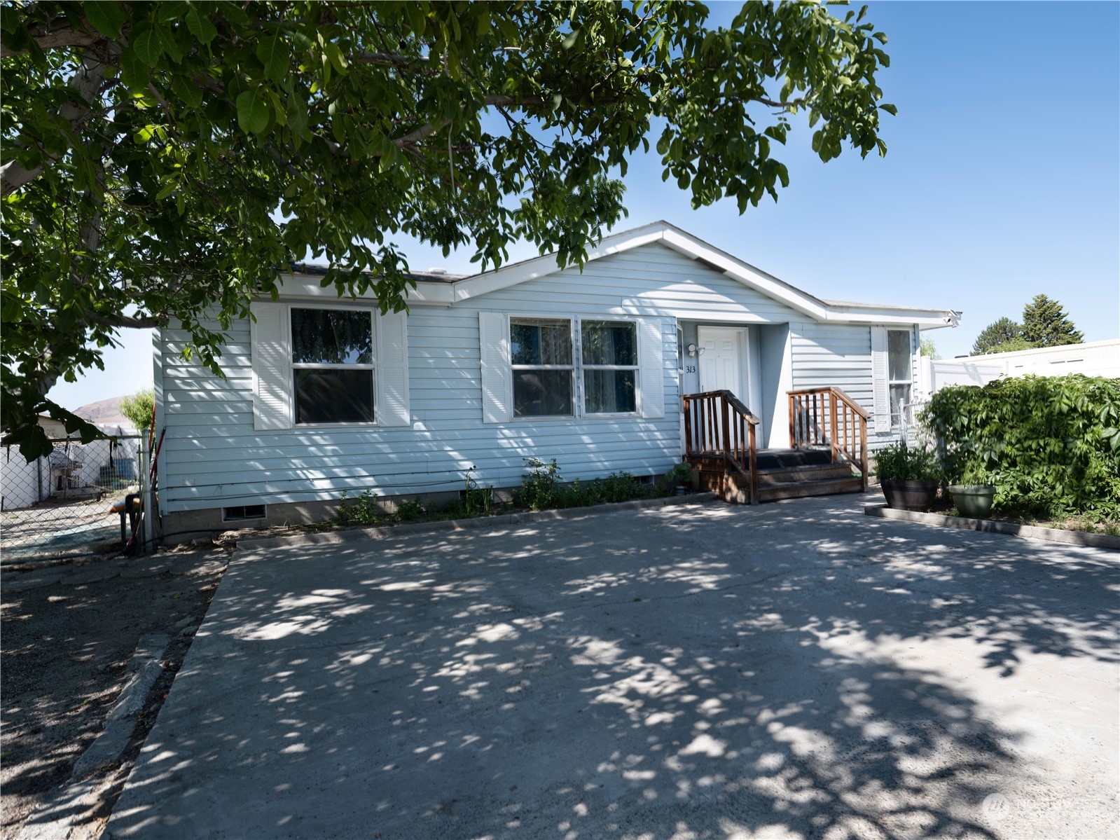 Cooper St, Mattawa, WA 99349