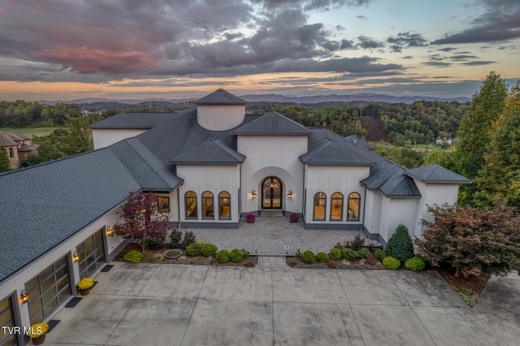 Chestnut Ridge Ln, Jonesborough, TN 37659