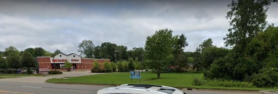 Highland Rd, White Lake, MI 48383