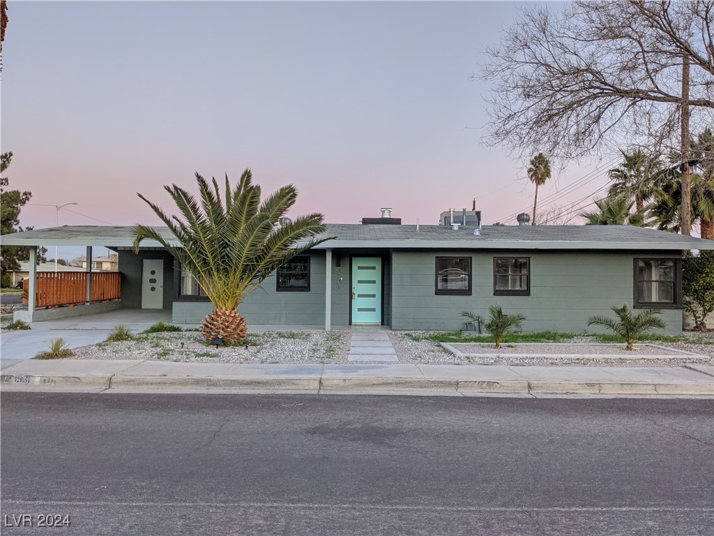 Crestwood Ave, Las Vegas, NV 89104