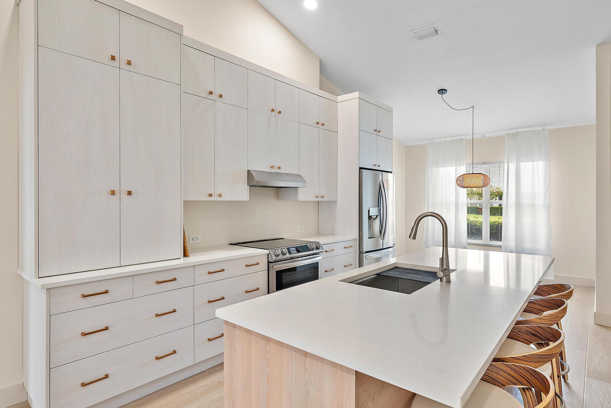 Sherry Ln, Port Saint Lucie, FL 34986