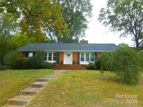 8917 Nottoway Dr, Charlotte, NC, 28213-3589 | Card Image