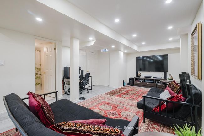 19 Coronet St, House other with 4 bedrooms, 4 bathrooms and 4 parking in Stouffville ON | Image 33