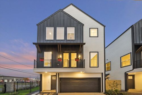 a-719 Thornton Rd, Houston, TX, 77018-2109 | Card Image