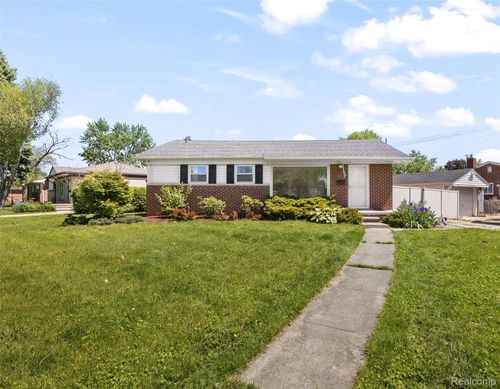 8357 Margaret St, Taylor, MI, 48180-2762 | Card Image