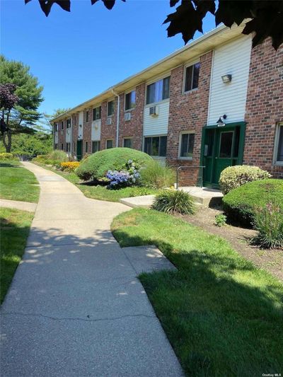 2B - 2417 Union Boulevard, Home with 1 bedrooms, 1 bathrooms and null parking in Islip NY | Image 1