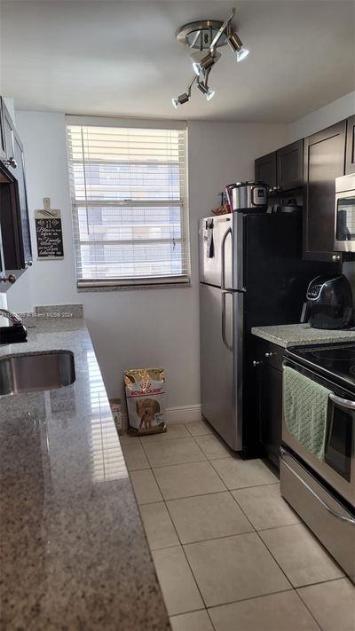 609 - 1811 Jefferson St, Condo with 1 bedrooms, 1 bathrooms and null parking in Hollywood FL | Image 3