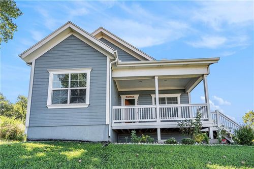 1329 Ann Ave, Kansas City, KS, 66102-4435 | Card Image