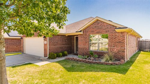 704 Cedar Cove Dr, Princeton, TX, 75407-2844 | Card Image