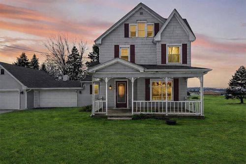 709 W Beloit St, ORFORDVILLE, WI, 53576-9785 | Card Image