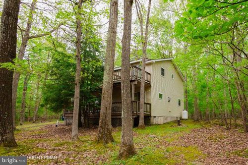 20 Horseshoe Dr, White Haven, PA, 18661-2418 | Card Image