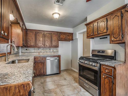 201 N Base Ave, Norman, OK, 73069-6901 | Card Image