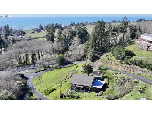 99106 E Freeman Ln, Brookings, OR, 97415-2535 | Card Image