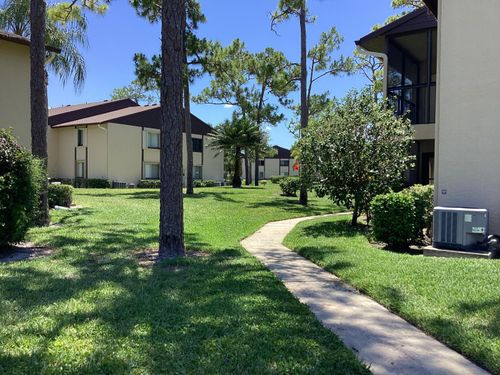 b-2-410 Pine Glen Ln, Greenacres, FL, 33463-8508 | Card Image
