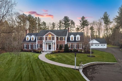 40 Grandview Rd, Chelmsford, MA, 01824-1203 | Card Image