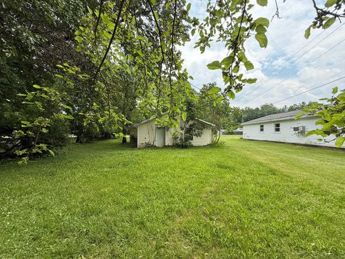 1105 Victory St, Buchanan, MI, 49107-1447 | Card Image
