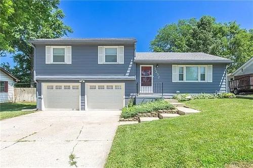 7232 Berger Ave, Kansas City, KS, 66111-2534 | Card Image