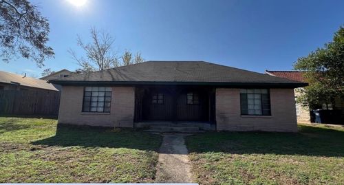 507 Bowser St, Rockdale, TX, 76567-2759 | Card Image