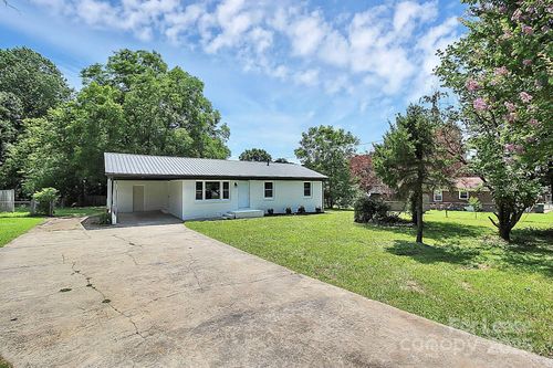 1433 Edgewood Rd, Bessemer City, NC, 28016-6500 | Card Image