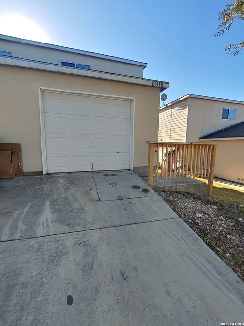 8916 Maverick Draw, San Antonio, TX, 78250-6027 | Card Image