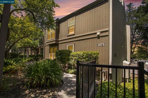 unit-221-2075 Ascot Dr, Moraga, CA, 94556-2275 | Card Image
