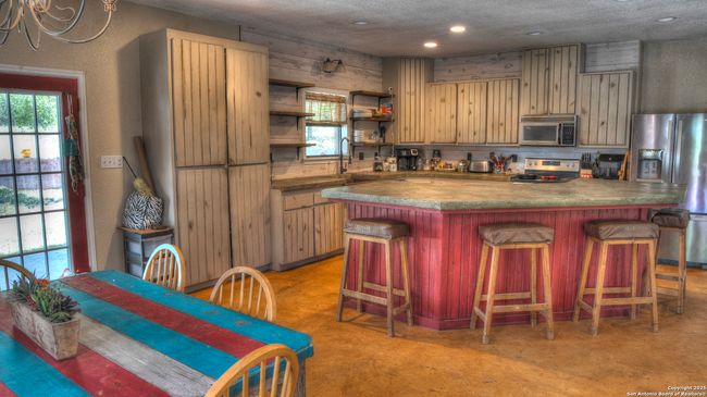 121 David Rankin Rd, House other with 3 bedrooms, 2 bathrooms and null parking in Leakey TX | Image 37