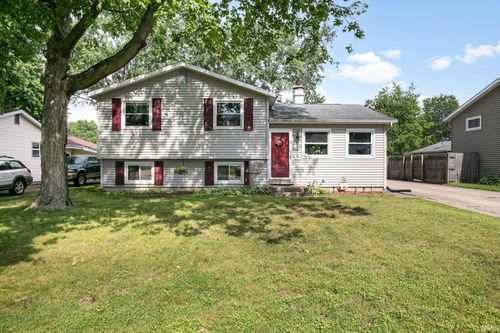 1734 Hass Dr, South Bend, IN, 46635-2040 | Card Image