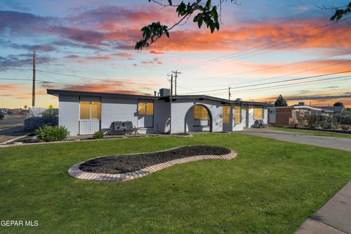 724 Spalding Way, El Paso, TX, 79907-4734 | Card Image