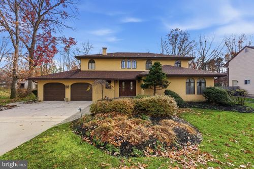 3 Stonehurst Dr, VOORHEES, NJ, 08043-2808 | Card Image