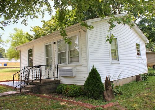 372 S Spring St, Russellville, KY, 42276-2052 | Card Image
