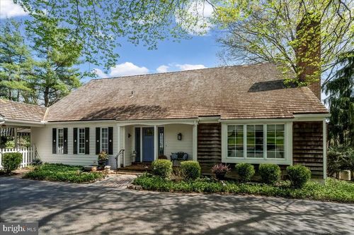 623 S Waterloo Rd, DEVON, PA, 19333-1826 | Card Image