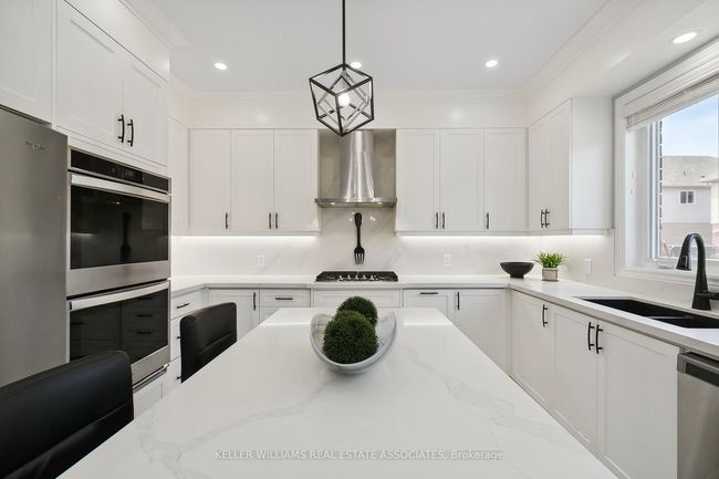 99 Dolomiti Crt, House other with 5 bedrooms, 5 bathrooms and 4 parking in Hamilton ON | Image 8