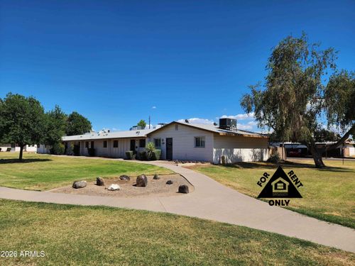 7132 W Wolf St, Phoenix, AZ, 85033-1450 | Card Image
